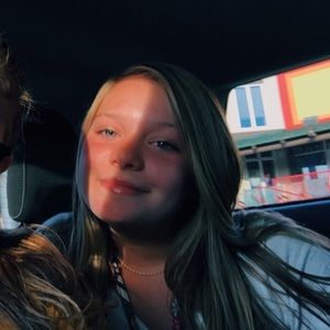 Meet your Posher, Sara